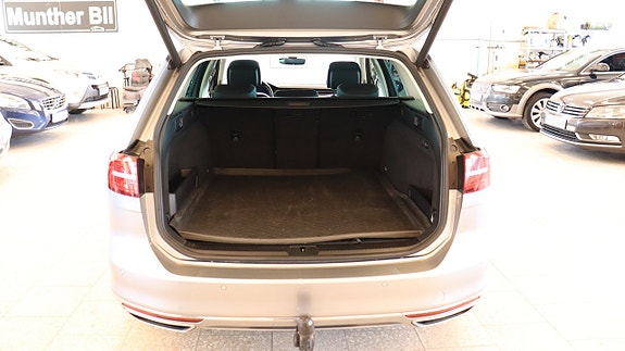 Volkswagen Passat 8 of 18