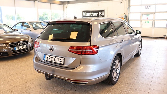 Volkswagen Passat 4 of 18