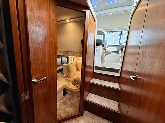 Grandezza 34 OC | Volvo Penta D6-370 - 2018 9 of 12