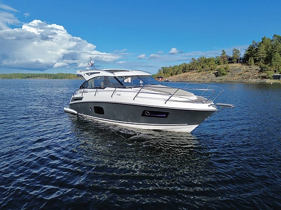 Grandezza 34 OC | Volvo Penta D6-370 - 2018 2 of 12