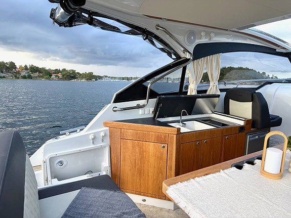 Grandezza 34 OC | Volvo Penta D6-370 - 2018 6 of 12