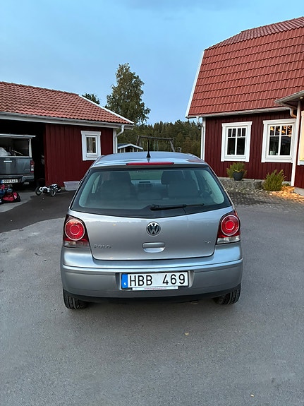 Volkswagen Polo 4 of 8