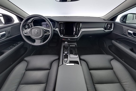 Volvo V60 7 of 18