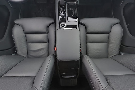 Volvo V60 9 of 18