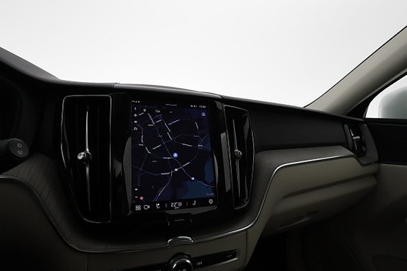 Volvo XC60 12 of 18