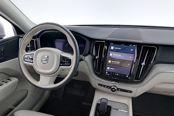 Volvo XC60 8 of 18