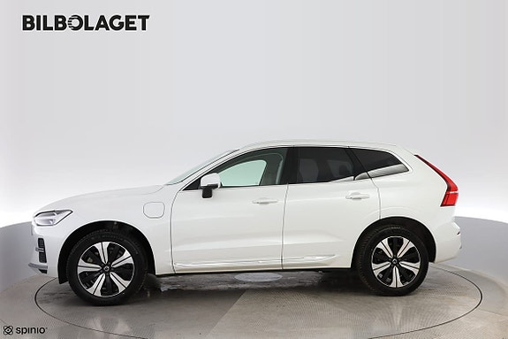 Volvo XC60 2 of 18