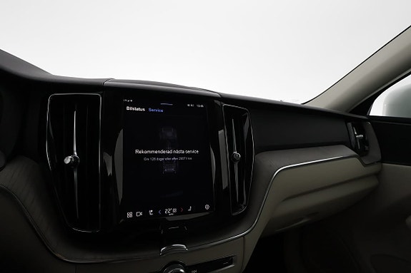 Volvo XC60 14 of 18