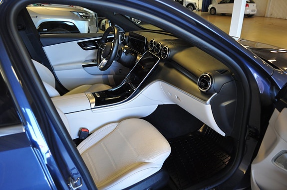 Mercedes-Benz C300 de 11 of 18