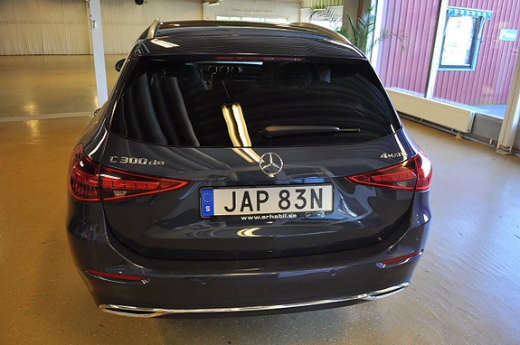 Mercedes-Benz C300 de 7 of 18