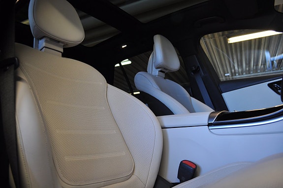 Mercedes-Benz C300 de 13 of 18