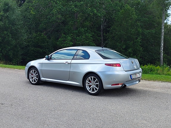 Alfa Romeo GT 4 of 20