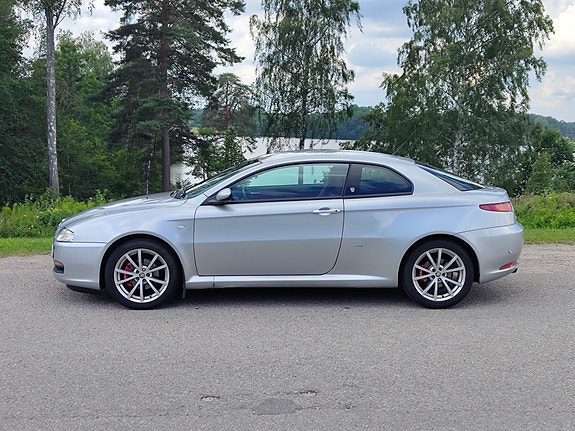 Alfa Romeo GT 2 of 20