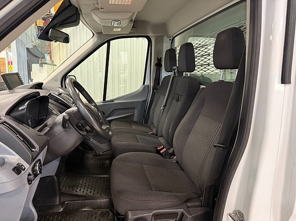 Ford Transit 6 of 13