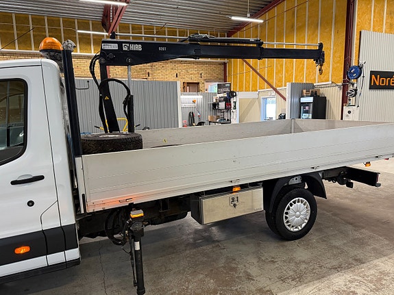 Ford Transit 9 of 13