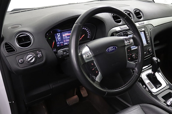 Ford S-MAX 12 of 30