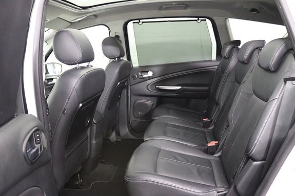 Ford S-MAX 24 of 30