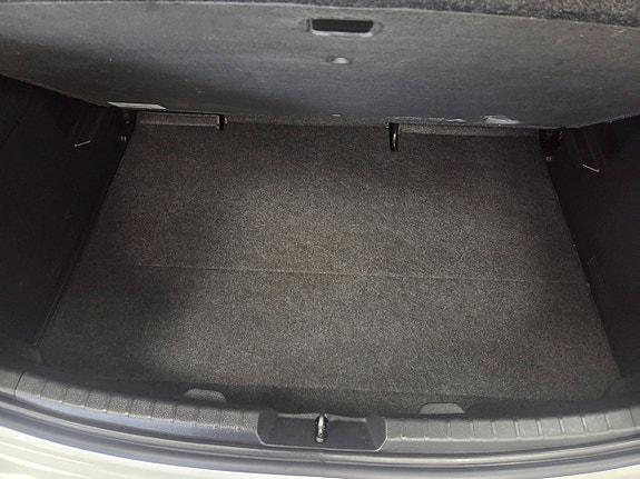 Toyota Yaris 8 of 23