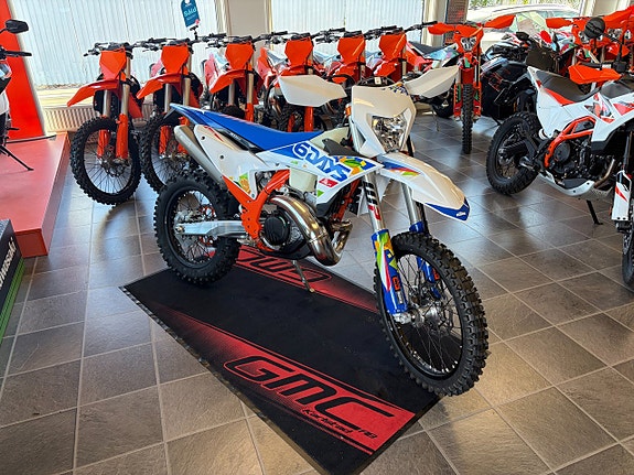 KTM 300 EXC Sixdays Sänkt 15.000:- 2 of 3