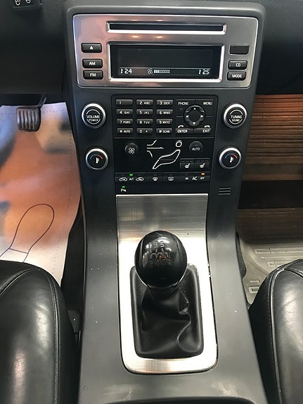 Volvo V70 9 of 20