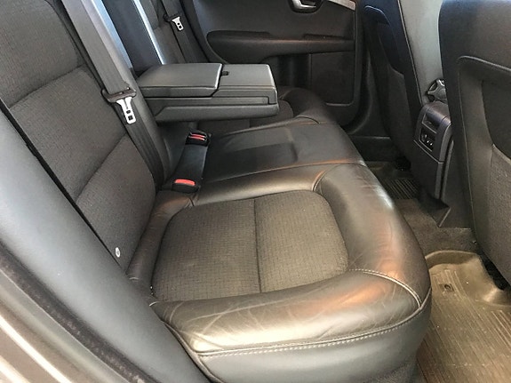 Volvo V70 16 of 20