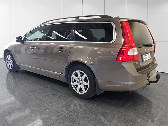 Volvo V70 4 of 20