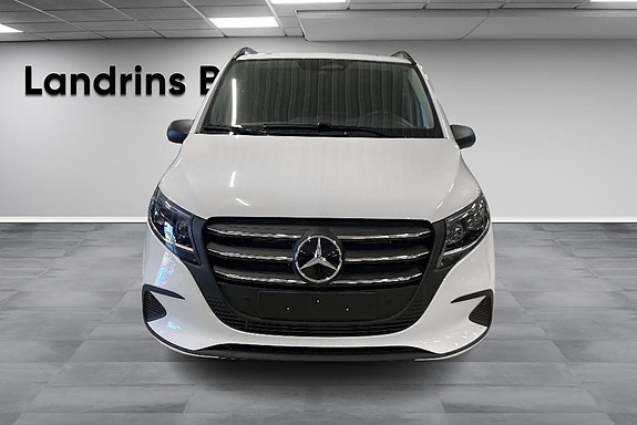 Mercedes-Benz Vito 119 2 of 17