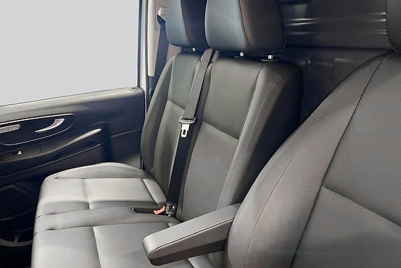Mercedes-Benz Vito 119 9 of 17