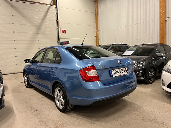 Skoda Rapid 6 of 15