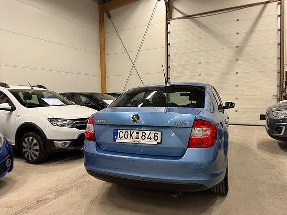 Skoda Rapid 4 of 15