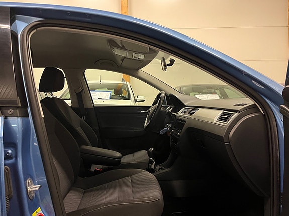 Skoda Rapid 10 of 15