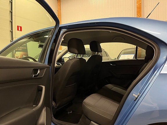 Skoda Rapid 13 of 15