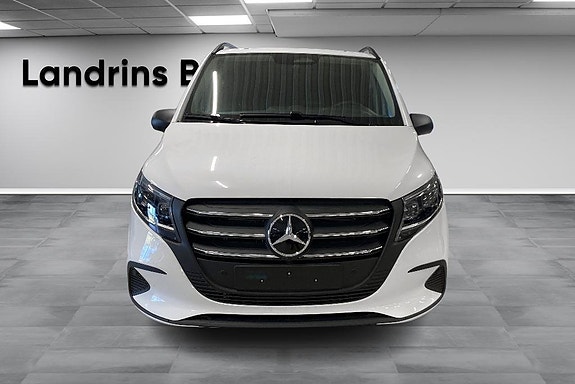 Mercedes-Benz Vito 119 2 of 16