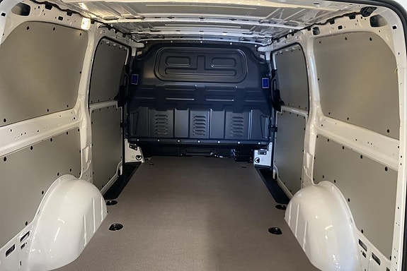 Mercedes-Benz Vito 119 14 of 16