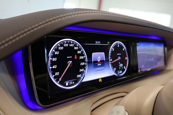 Mercedes-Benz S350 d 23 of 30