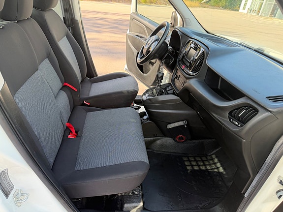 Fiat Doblo 20 of 27