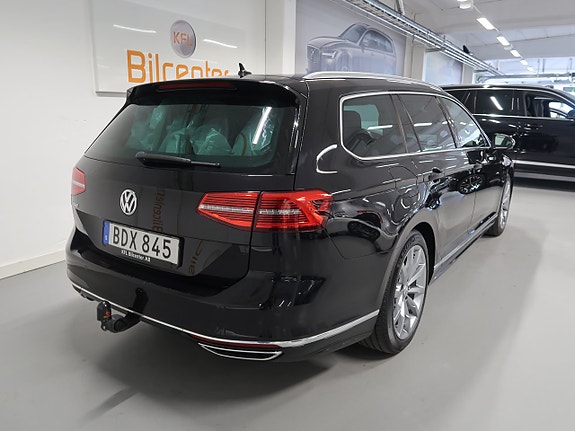Volkswagen Passat 6 of 30
