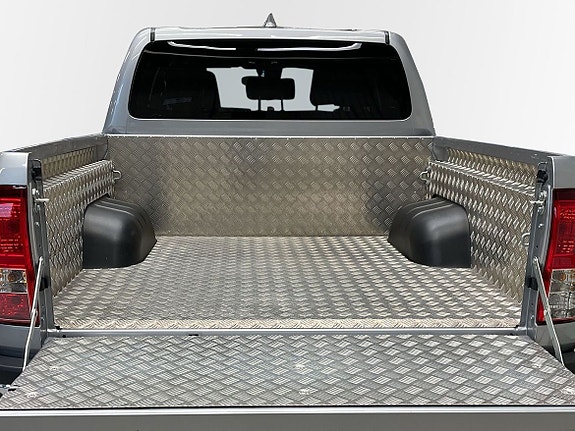 Toyota HiLux 7 of 11