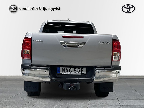 Toyota HiLux 6 of 11