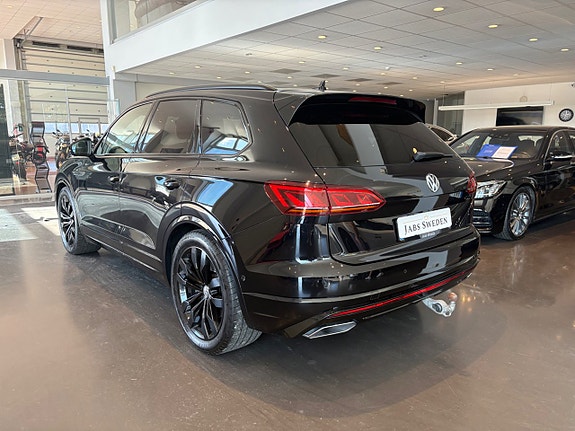 Volkswagen Touareg 3 of 15