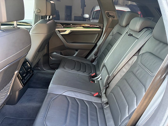 Volkswagen Touareg 7 of 15