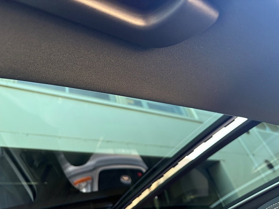 Volkswagen Touareg 9 of 15