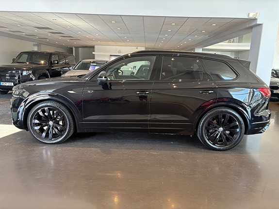 Volkswagen Touareg 2 of 15