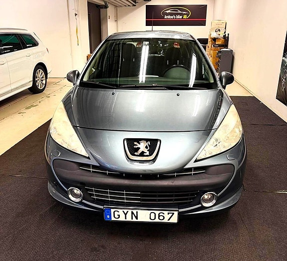 Peugeot 207 4 of 15