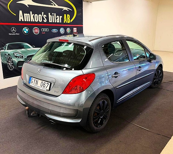 Peugeot 207 8 of 15