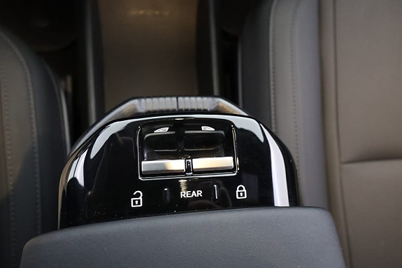 Volvo EX30 17 of 18