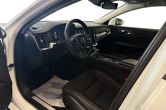 Volvo V60 12 of 27