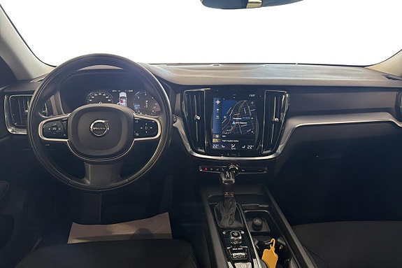 Volvo V60 14 of 27