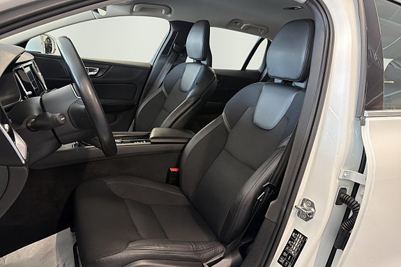 Volvo V60 13 of 27