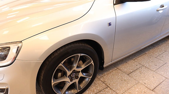 Volvo V60 12 of 17